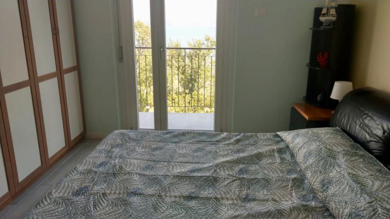 Finestra Sul Mare Apartment *
