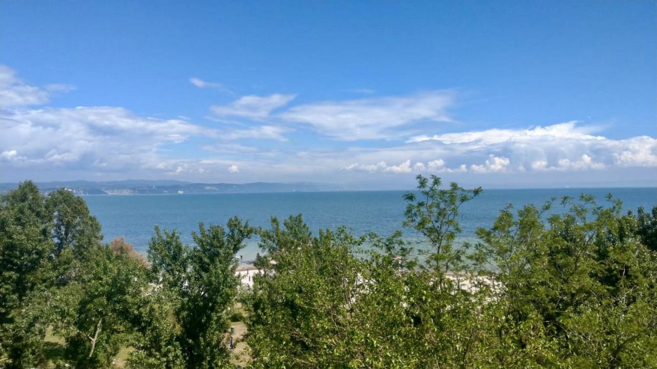 Finestra Sul Mare Apartment *