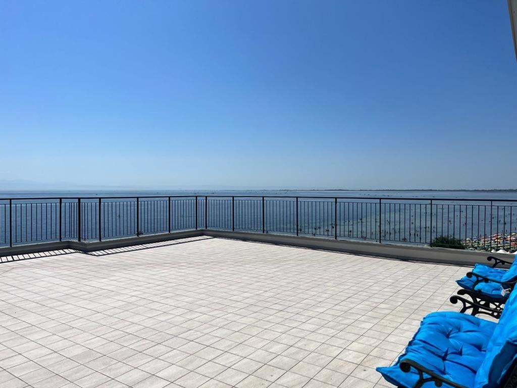 Finestra Sul Mare Apartment *
